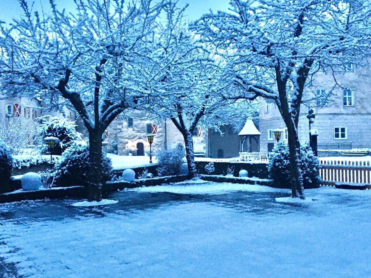 Schlosshotel Harburg Exterior foto