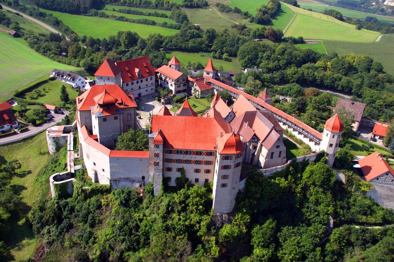 Schlosshotel Harburg Exterior foto