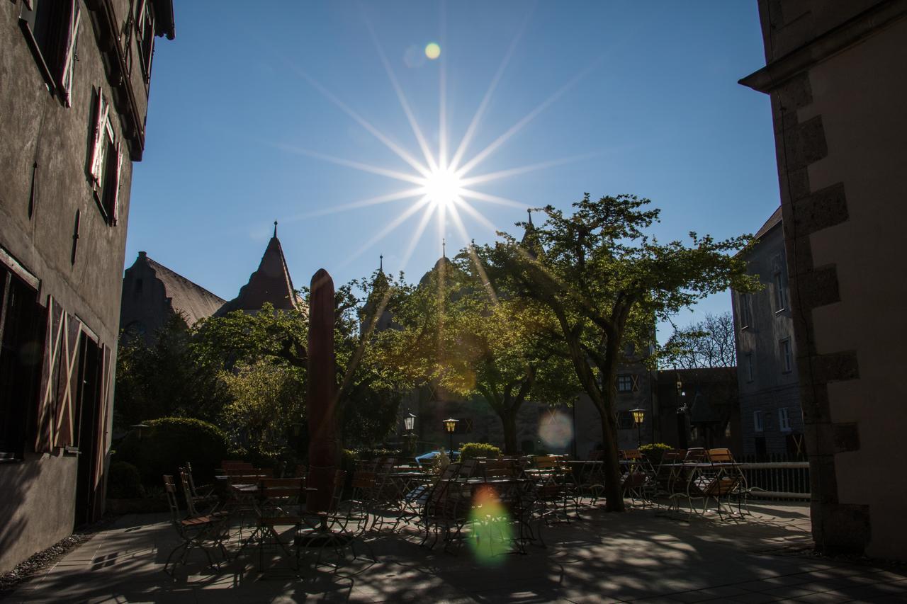 Schlosshotel Harburg Exterior foto